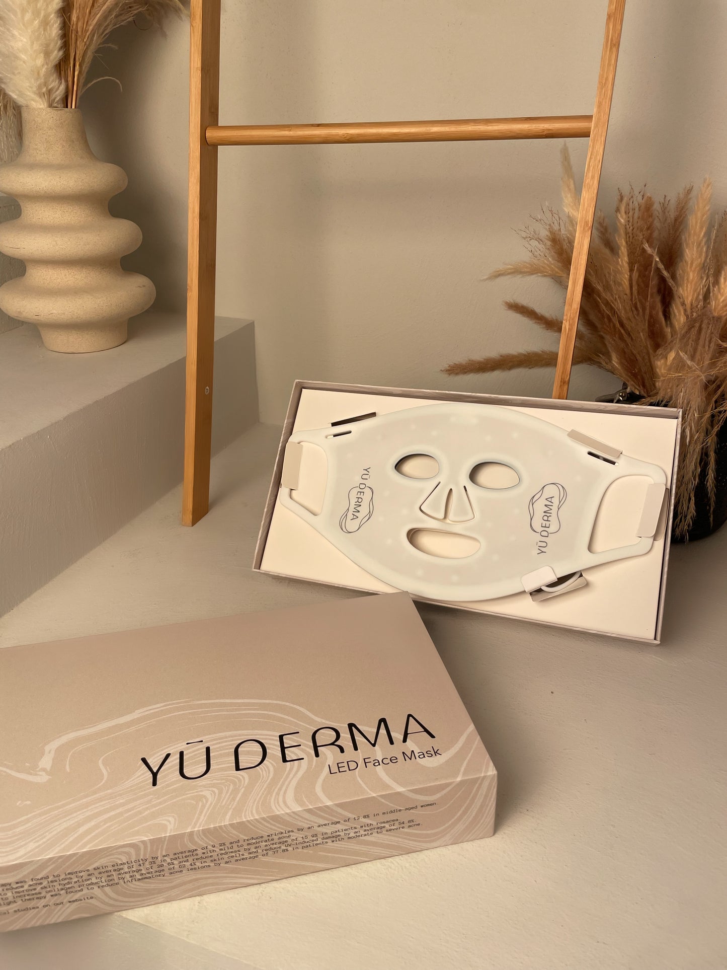 YŪ Derma LED Face Mask